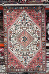 Handmade Persian Qashqai Rug | 2381