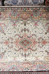 Handmade Persian Tabriz Rug | FT 4415
