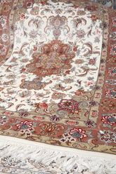 Handmade Persian Tabriz Rug | F 3808