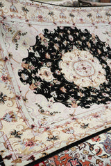 Handmade Persian Tabriz Rug | F 3848